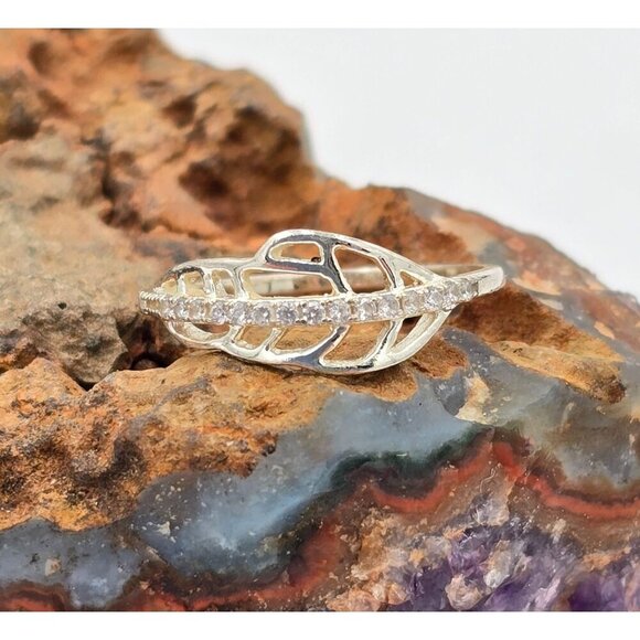 Sterling Silver Leaf Ring Size 6.75 Cubic Zirconia Accents Cutout Fine Jewelry - Picture 1 of 7